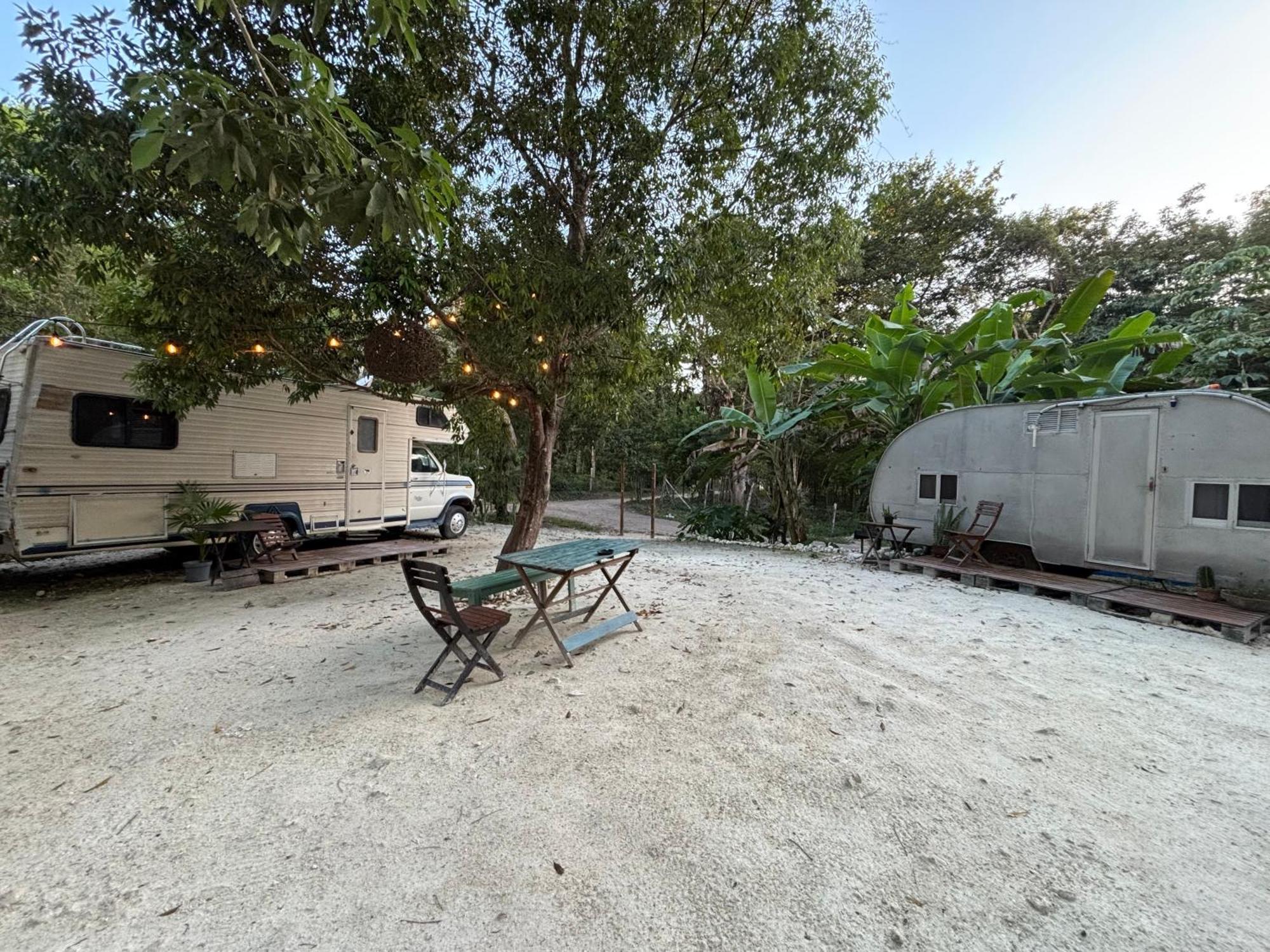 Momotoh Camper Hotell Xpujil Exteriör bild