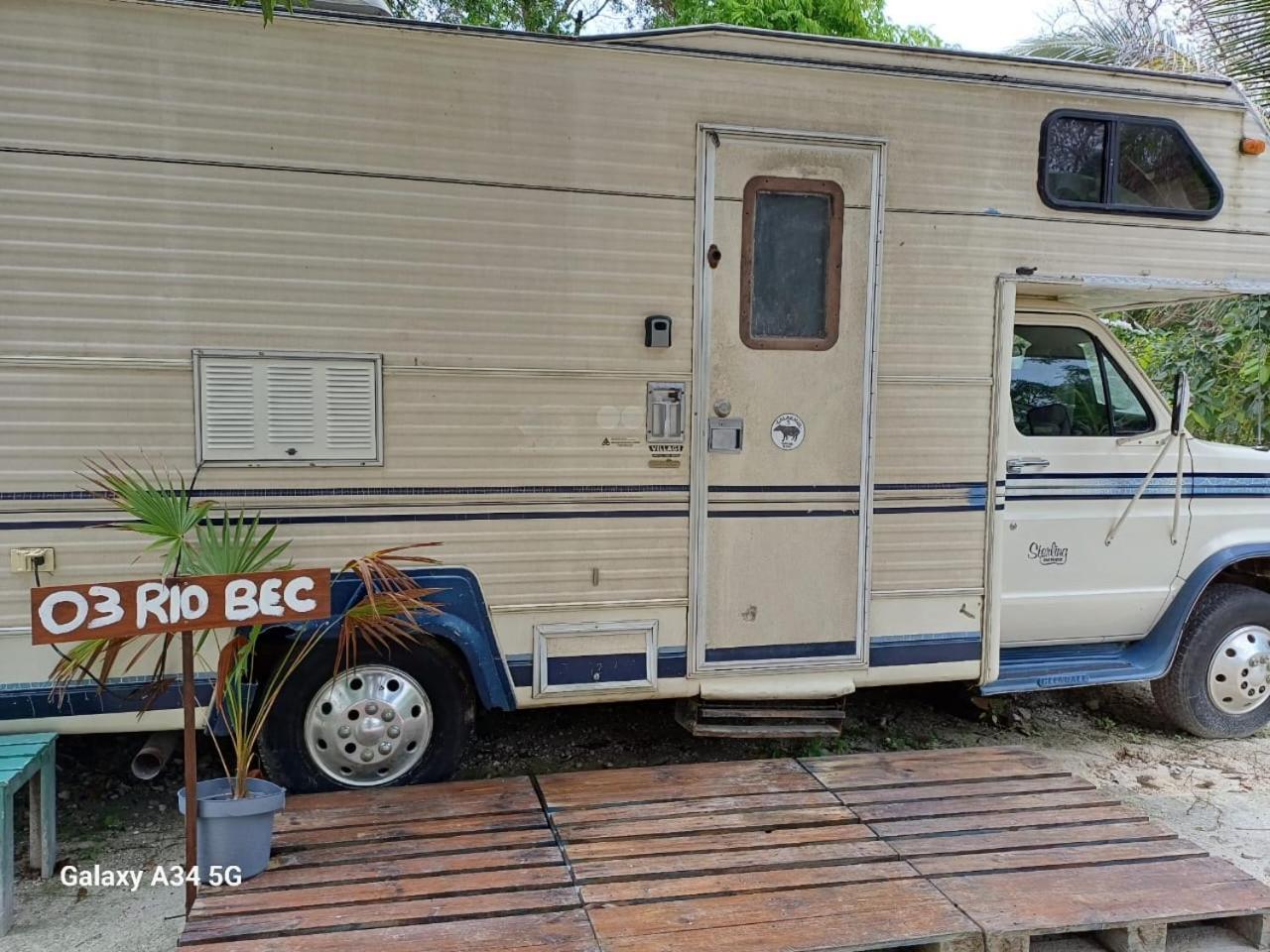 Momotoh Camper Hotell Xpujil Exteriör bild